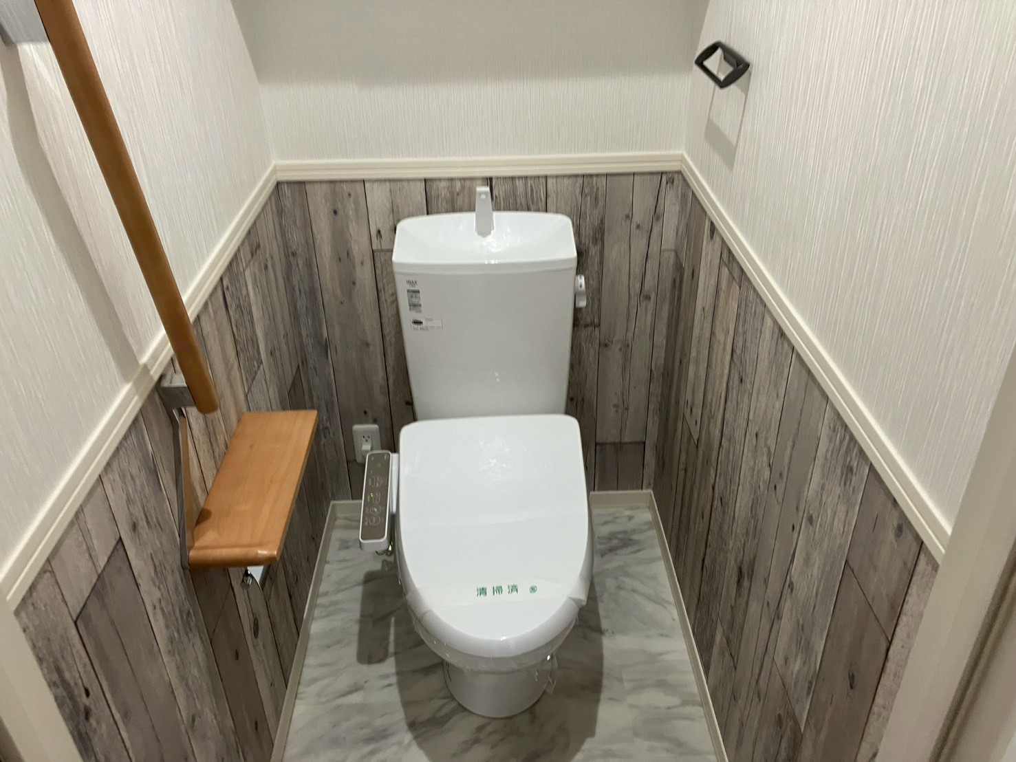 宝塚市中筋の空室クリーニング トイレを清掃した様子