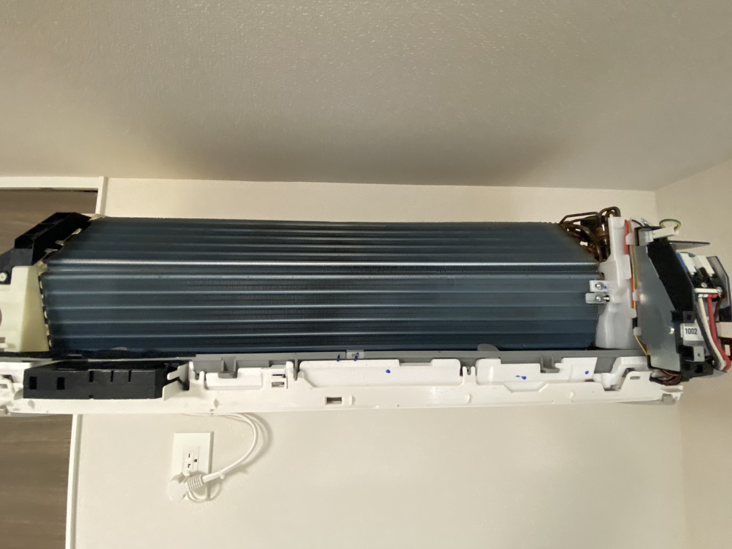 伊丹市池尻のエアコンクリーニング 熱交換器アフター ダイキンF564ATAP-W