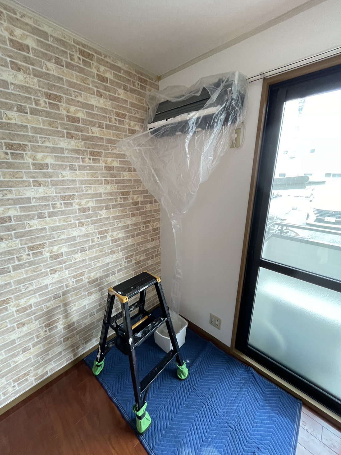 宝塚市旭町のエアコンクリーニング 洗浄の様子 富士通ゼネラル AS-AH282M