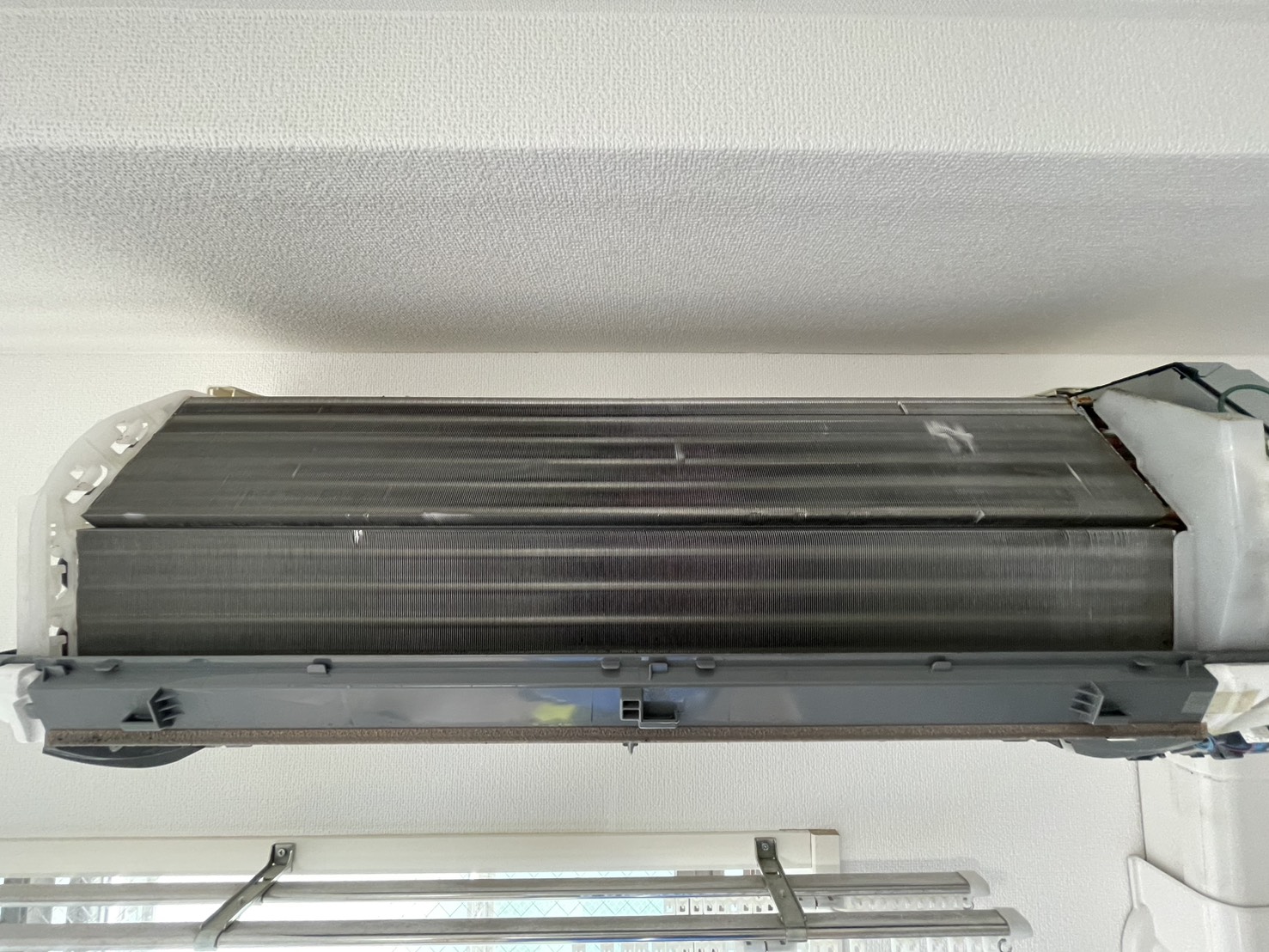 宝塚市仁川高台のエアコンクリーニング 熱交換器アフター 三菱 MSZ-GV2816-W