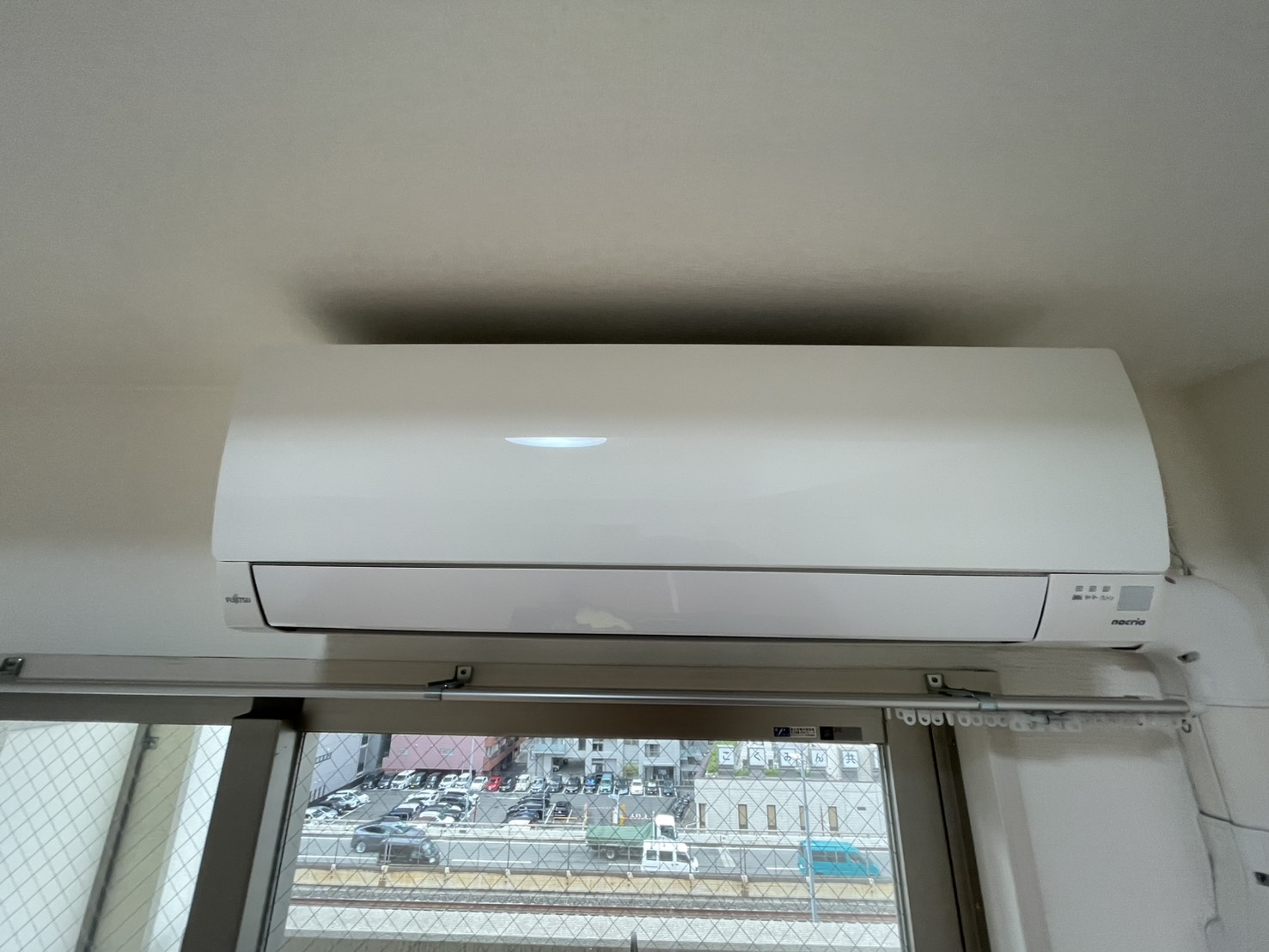 エアコンクリーニングを宝塚市鹿塩で実施した富士通ゼネラル AS-AH221L のエアコン本体
