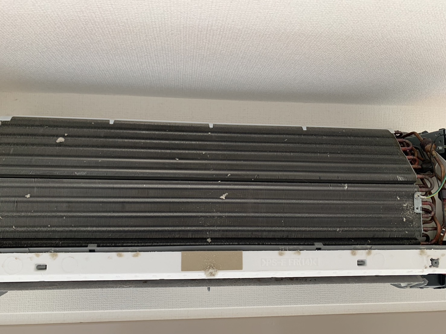 宝塚市山本のエアコンクリーニング 熱交換器ビフォー ダイキン F36YTES-W