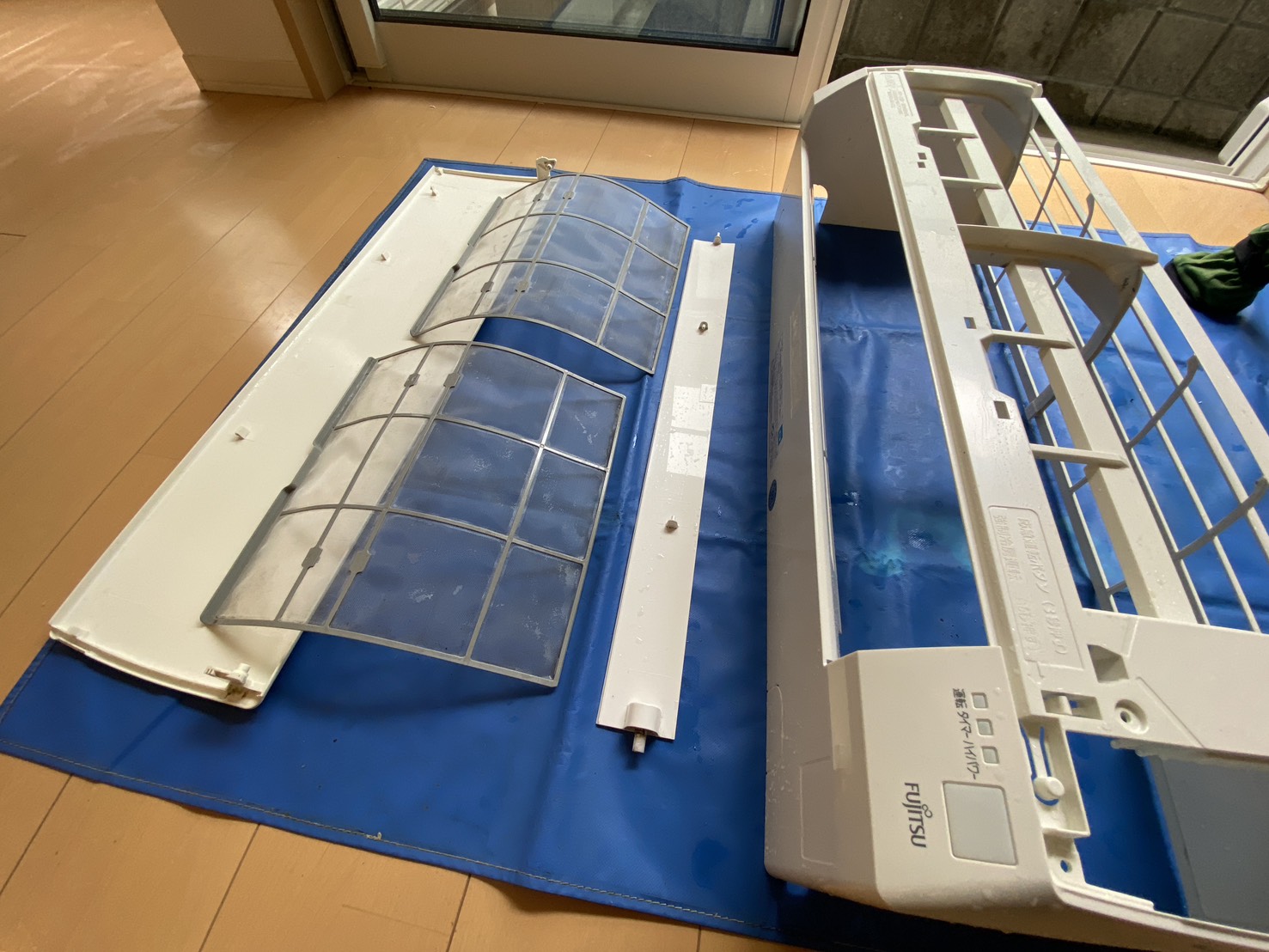 川西市火打のエアコンクリーニング 外装パーツアフター 富士通ゼネラル AS-A367H